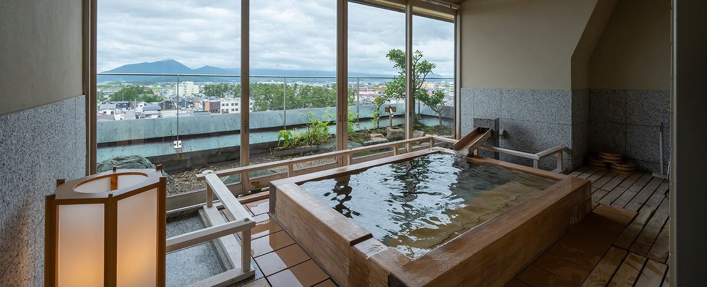 Kaike Onsen Kaike Tsuruyama Sarasa no Yado: A Lodge that Plays the Melody of the Four Seasons