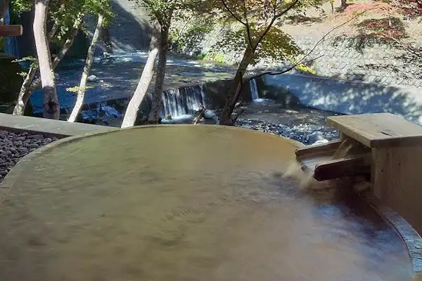 น้ำพุร้อน