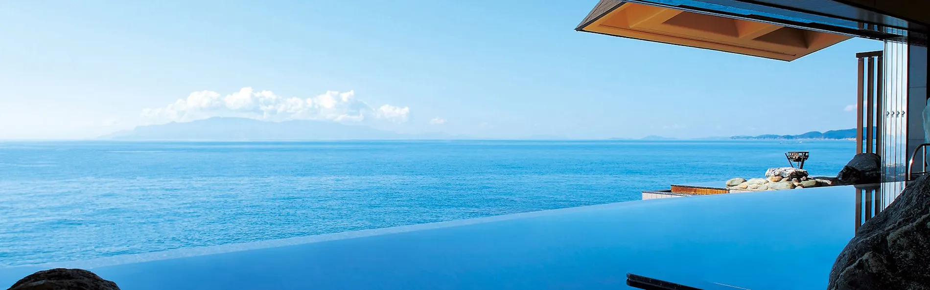 絶景露天風呂の宿 銀波荘