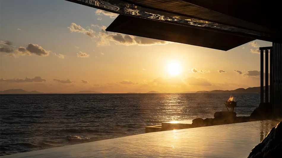 Ginpaso Inn with Spectacular Open-Air Bath