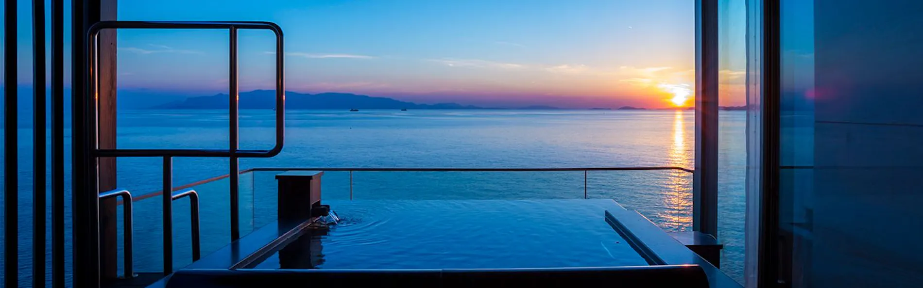 絶景露天風呂の宿 銀波荘