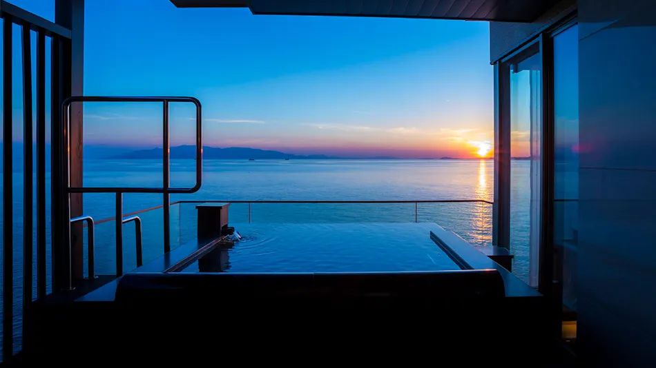 Ginpaso Inn with Spectacular Open-Air Bath