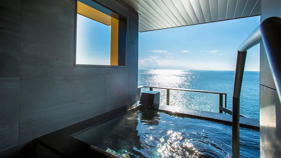 Ginpaso Inn with Spectacular Open-Air Bath