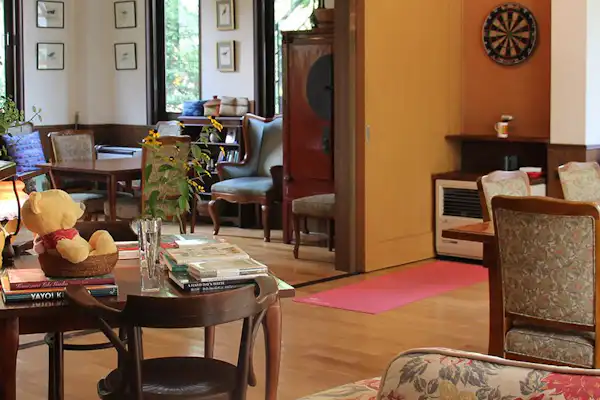 ร้านอาหารและบาร์