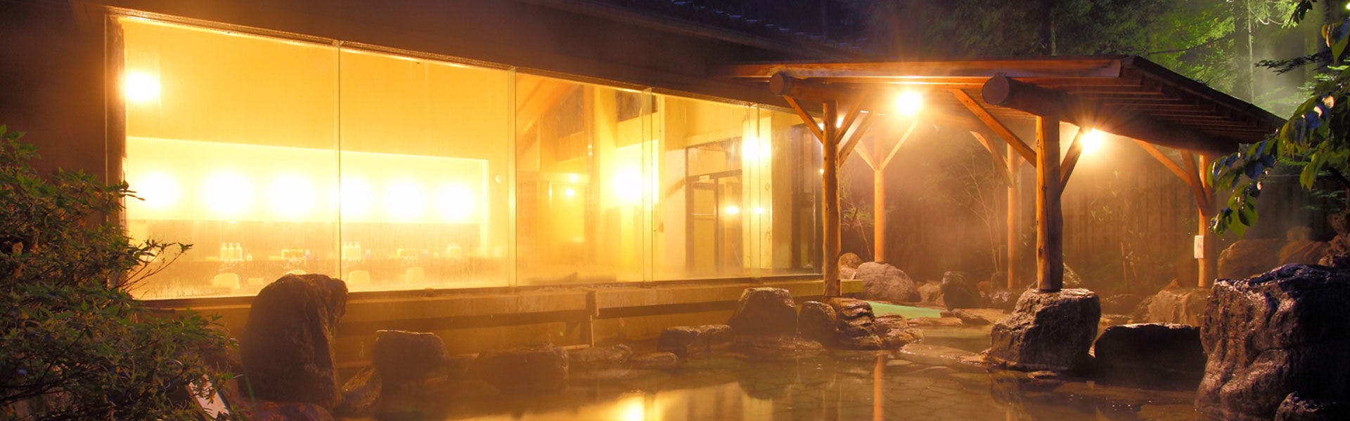 露天溫泉（夜間）