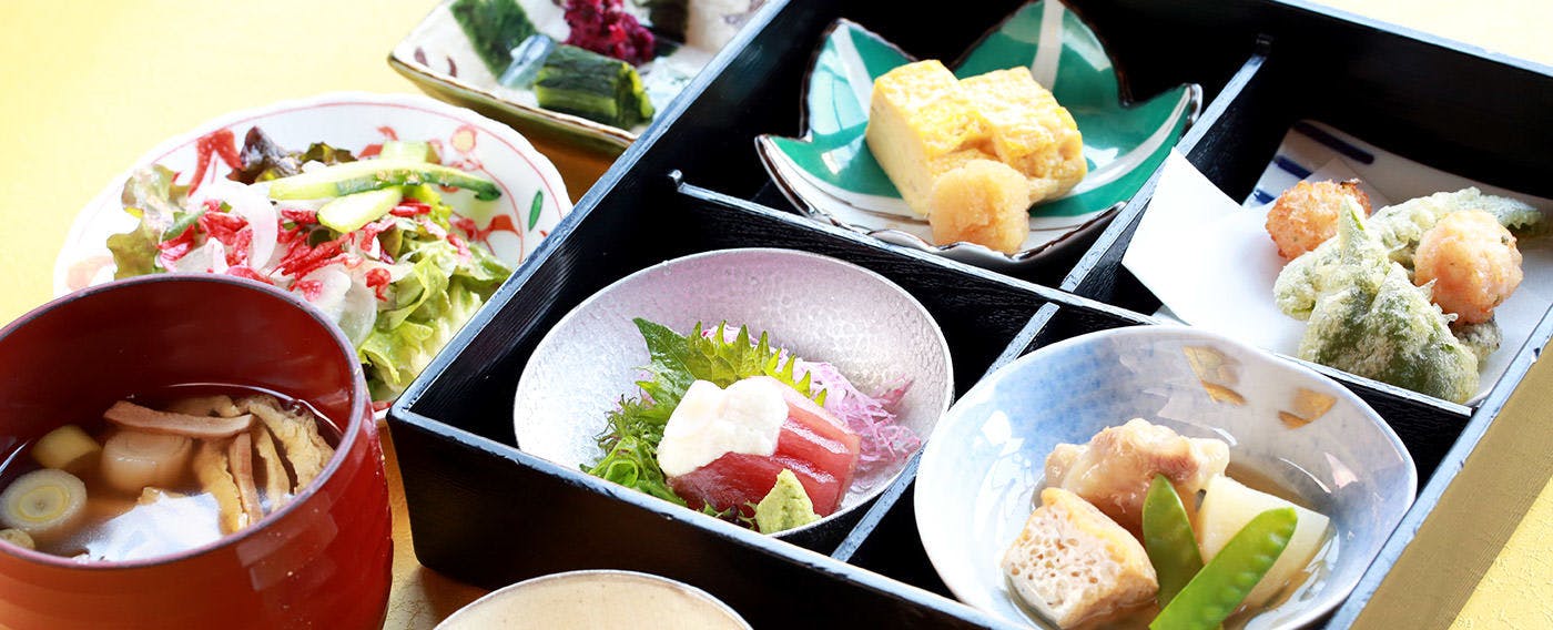 積善館（本館）