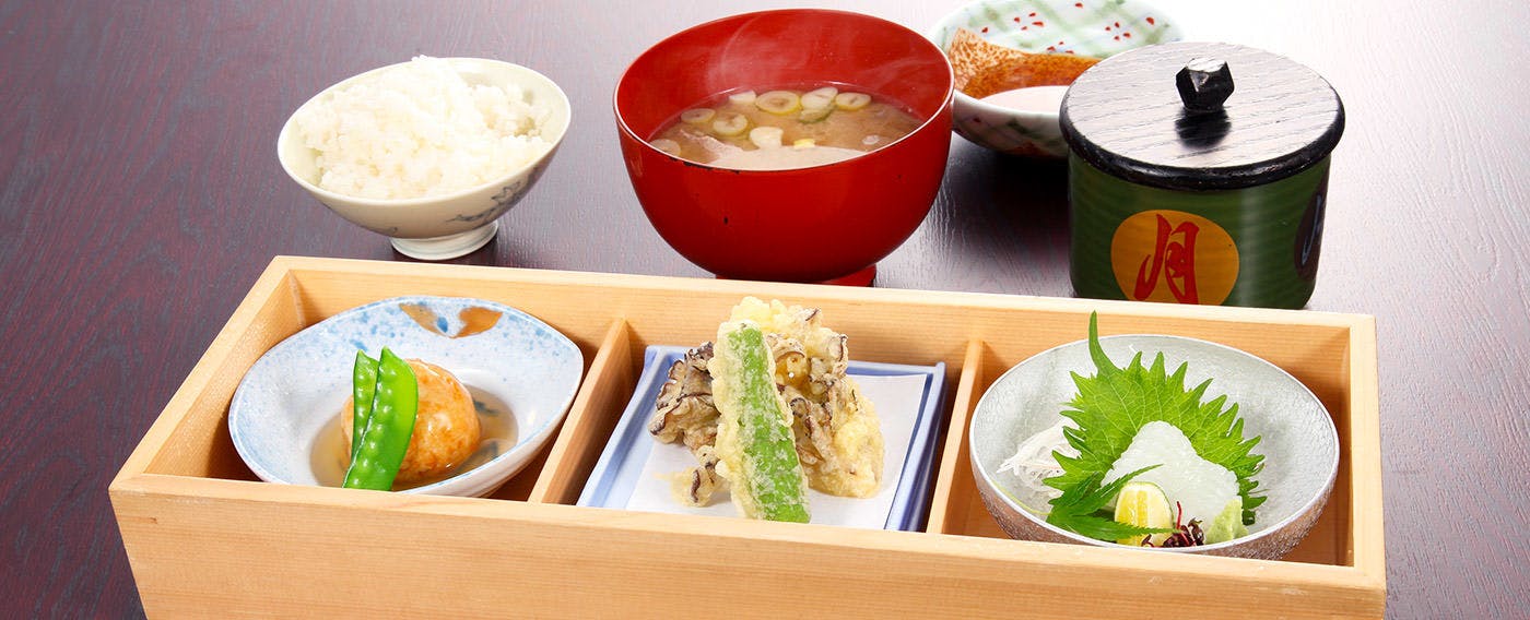 積善館（本館）