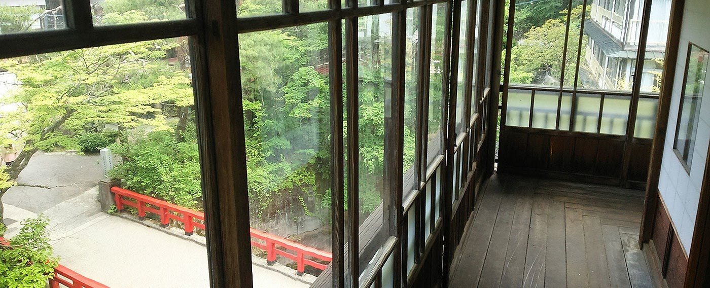 積善館（本館）