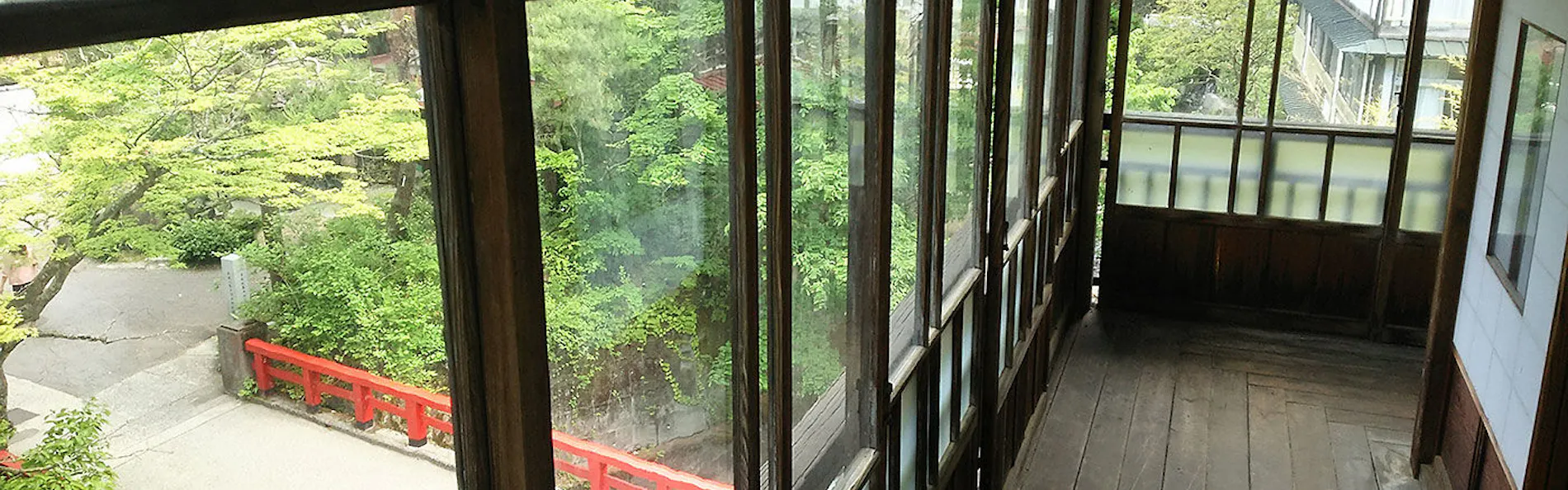 積善館(本館)