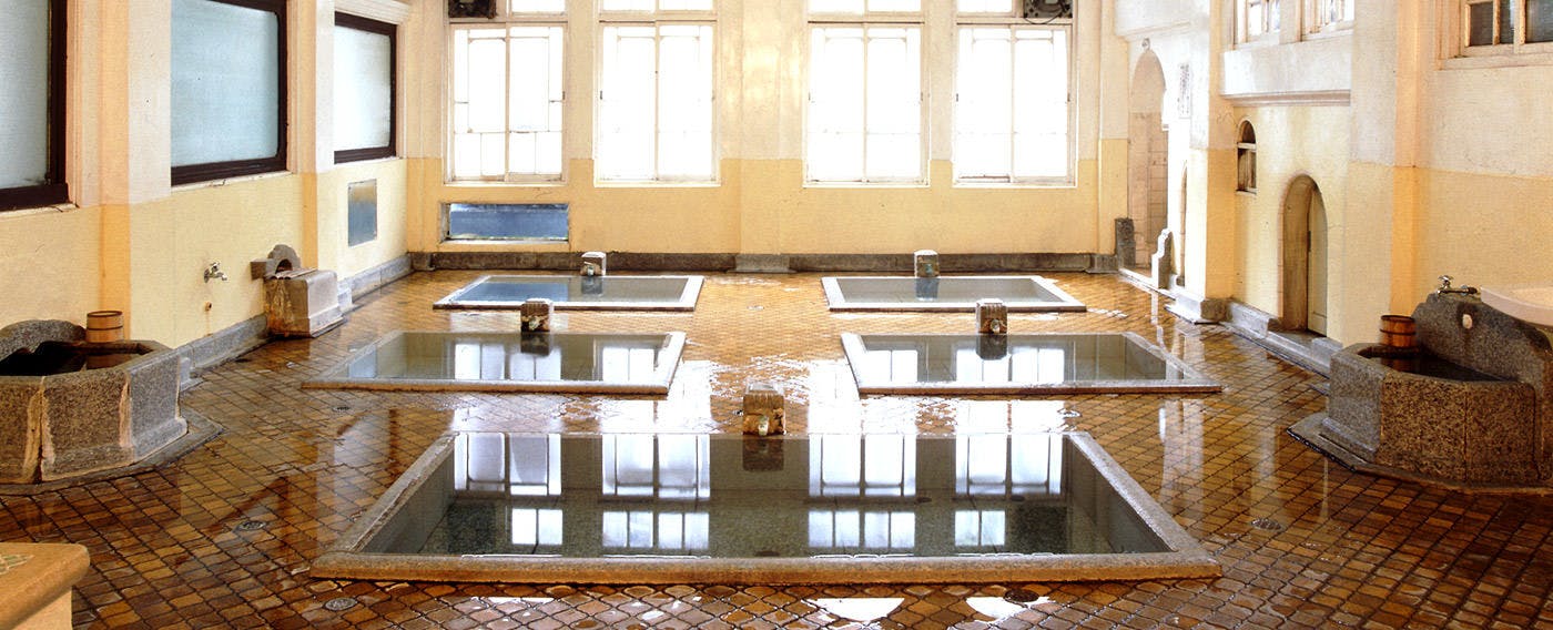 積善館（本館）
