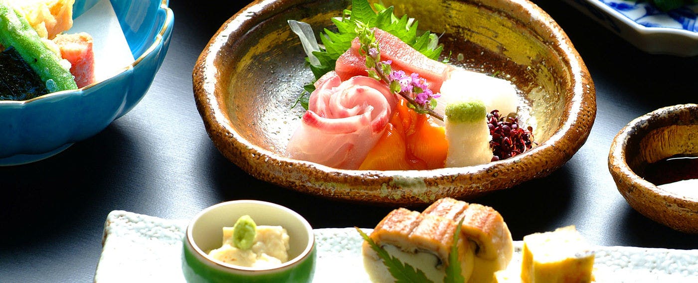 温泉旅館　湯さか荘