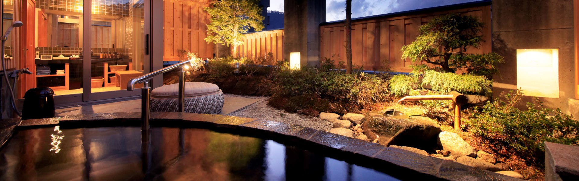 Gensen-yu no Yado Sen no Tani