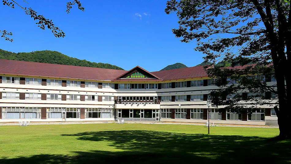 Nikko Astoria Hotel