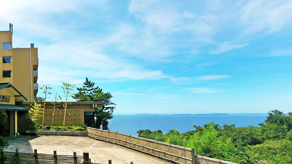 Tenku Kaiyu no Yado Suehiro