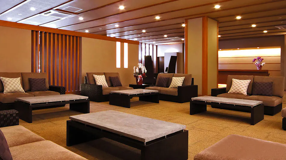 Tenku Kaiyu no Yado Suehiro