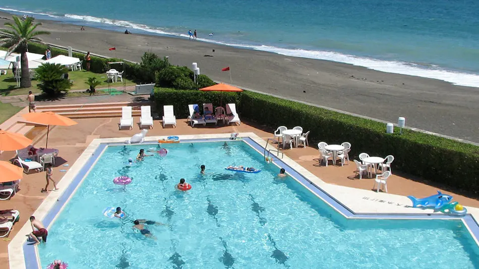 Kamogawa Grand Hotel