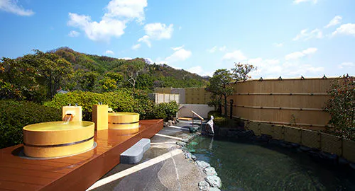 Pemandian Panorama & Pemandian Terbuka di Atap "Tsuki no Yu" (Tsuki no Yu) "Hoshi no Yu" (Hoshi no Yu)