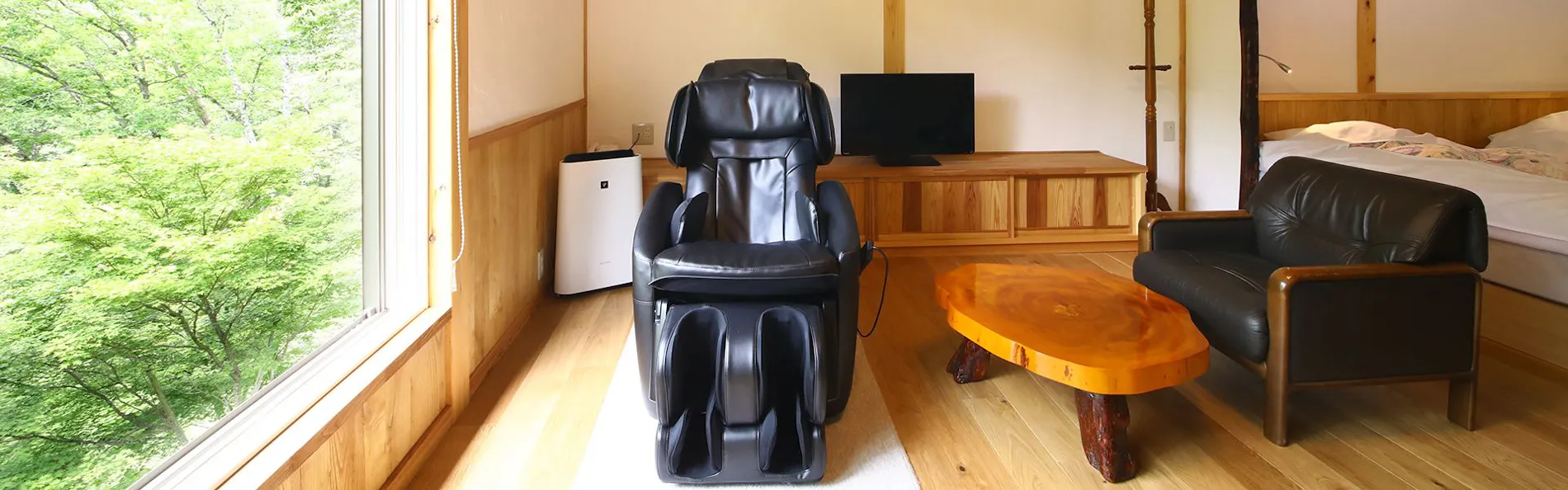 志賀高原 白い温泉 渓谷の湯