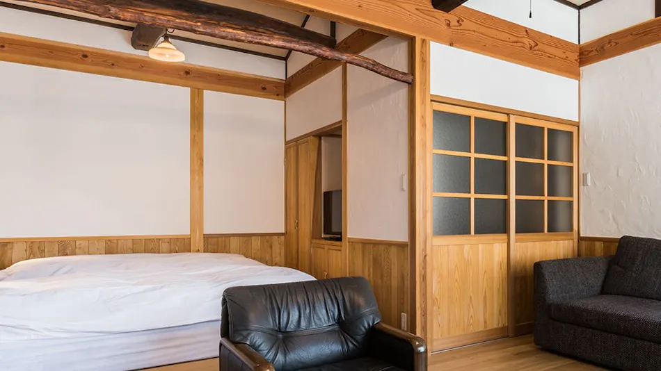 Shiga Kogen Shiroi Onsen Keikoku no Yu