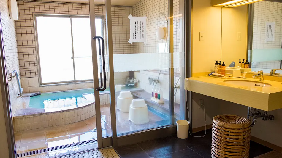 Hokuriku Toyama Japan's Famous Hot Spring Kintaro Onsen