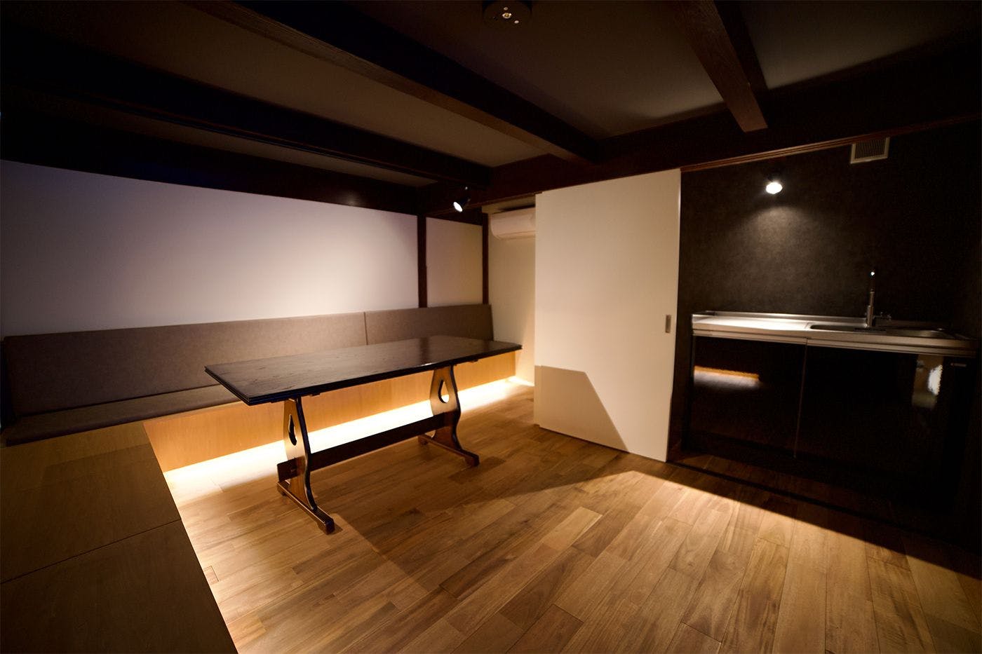 ถนนหมายเลข 13 ไทโชมาจิยะ อาคาร