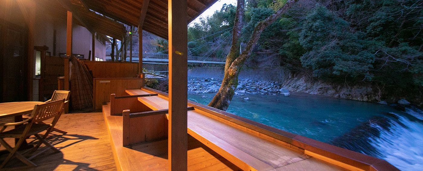 鶴井の宿　紫雲荘