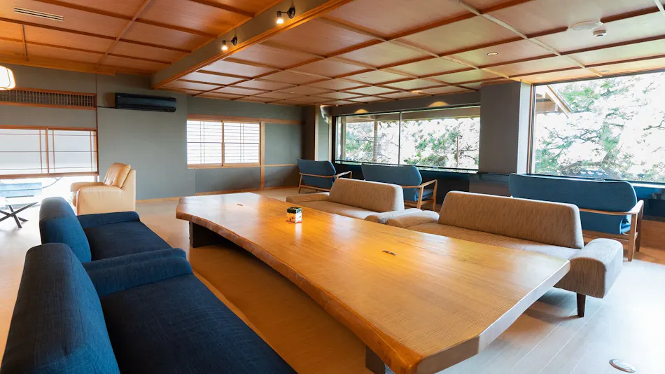 Minamichita Utsumi Onsen "Sumie Chita"