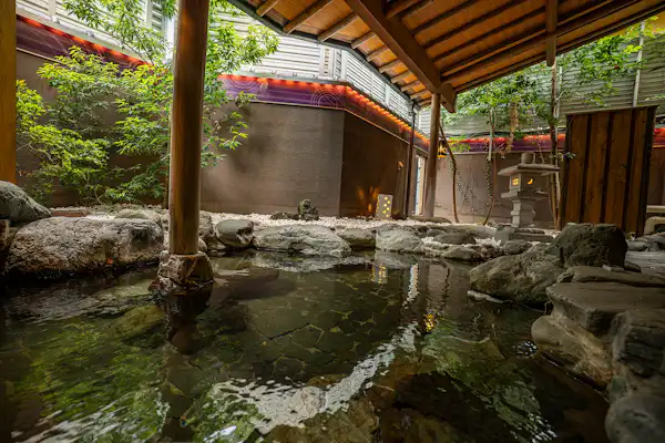 Open-air bath