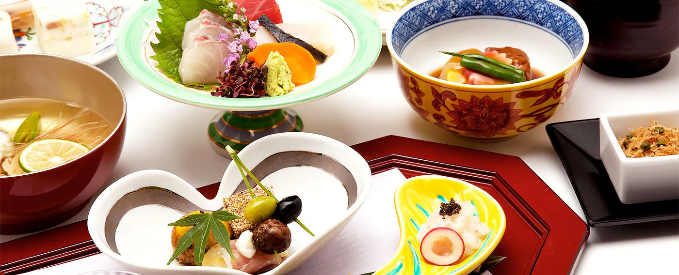 อาหารและเครื่องดื่ม