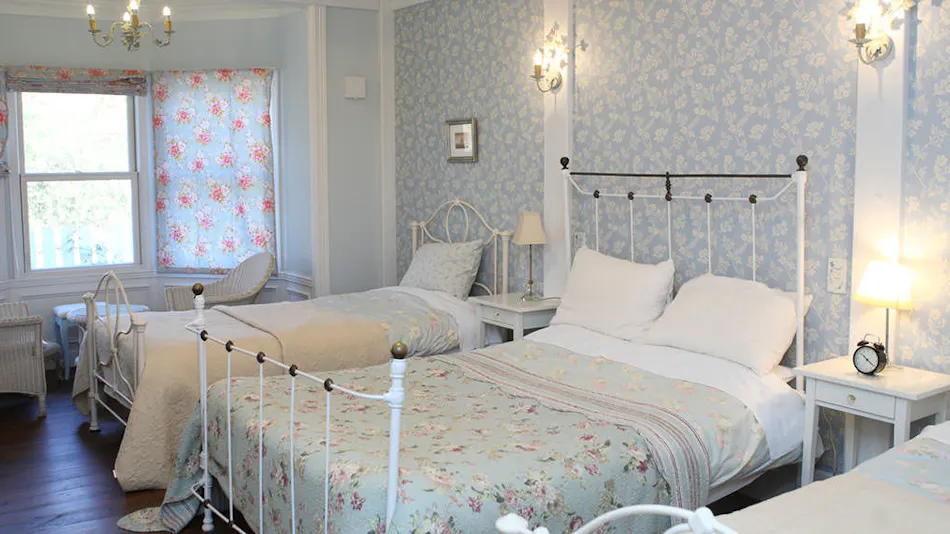 Brookfield Farm, UK Country House