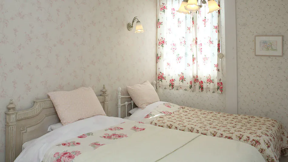 Brookfield Farm, UK Country House