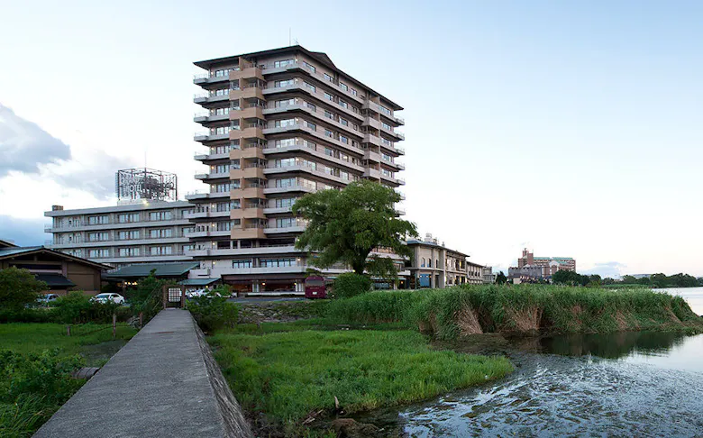 琵琶湖 グランド ホテル おごと温泉駅からバス5分の旅館 130円より びわ湖 展望露天風呂 滋賀県 デゴイチよく走る Sl沿線宿泊情報 琵琶湖 グランド ホテル おごと温泉駅からバス5分の旅館 130円より びわ湖 展望露天風呂 滋賀県 デゴイチよく走る Sl沿線宿泊情報