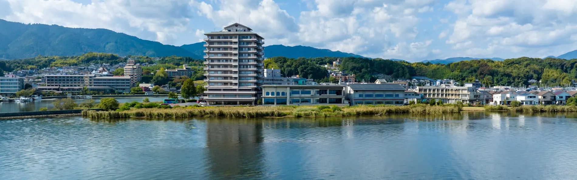 琵琶湖グランドホテル・京近江