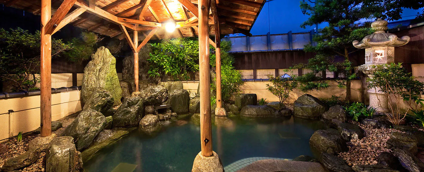 น้ำพุร้อนและอ่างอาบน้ำ