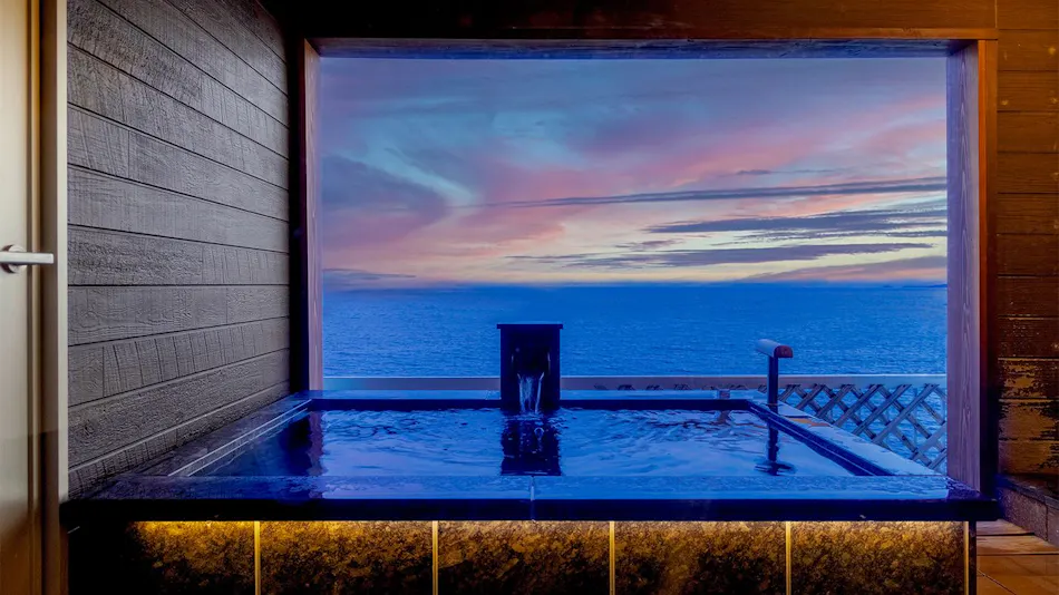Inatori Tokai Hotel Yuen: A Scenic Hot Spring and Seafood Feast Inn