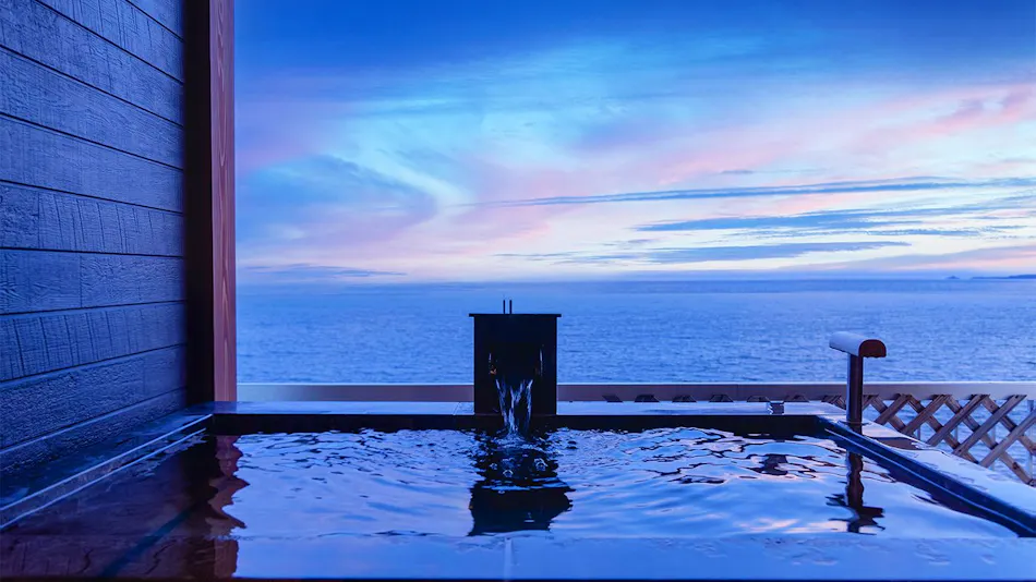 Inatori Tokai Hotel Yuen: A Scenic Hot Spring and Seafood Feast Inn