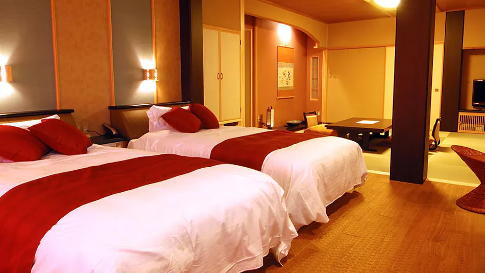 Inatori Tokai Hotel Yuen: A Scenic Hot Spring and Seafood Feast Inn