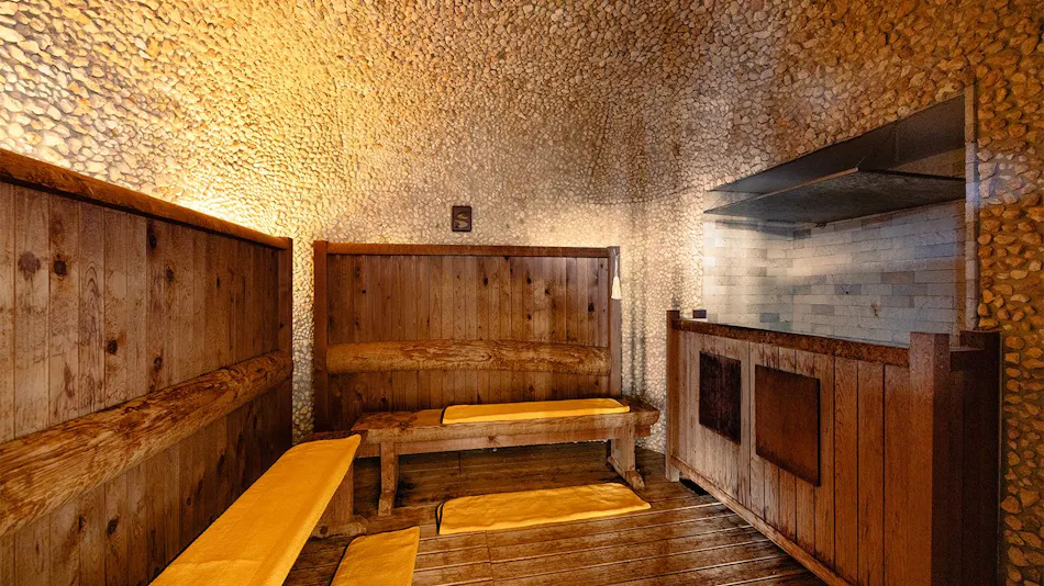 Inatori Tokai Hotel Yuen: A Scenic Hot Spring and Seafood Feast Inn