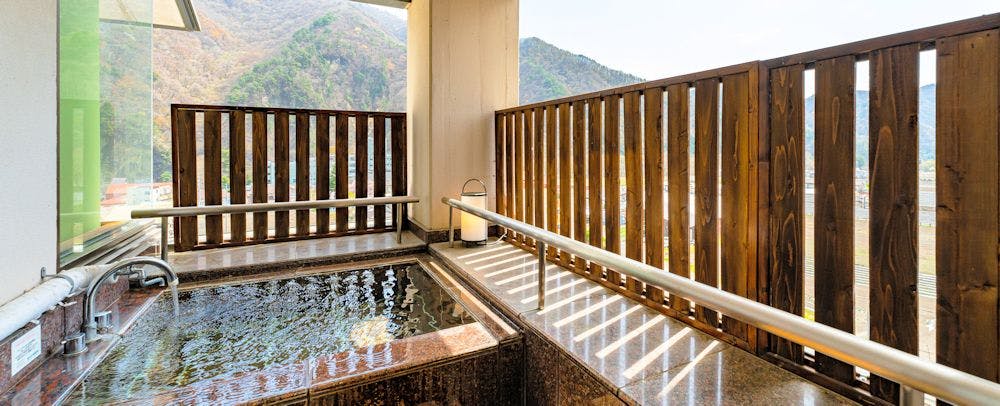 【ห้องพัก】ปลอดบุหรี่【ห้องพักแขกพิเศษ หิมะ】พร้อมอ่างอาบน้ำกลางแจ้ง + อ่างอาบน้ำไม้ฮิโนกิ