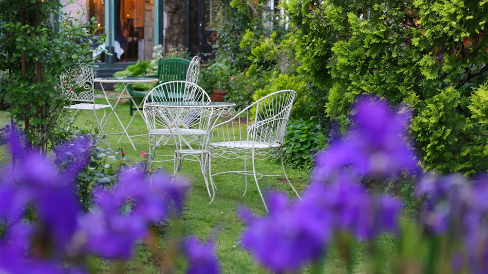 Petit Hotel & Restaurant Old Age