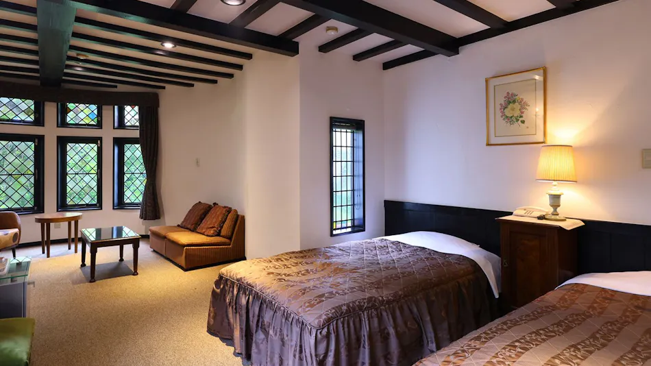 Petit Hotel & Restaurant Old Age