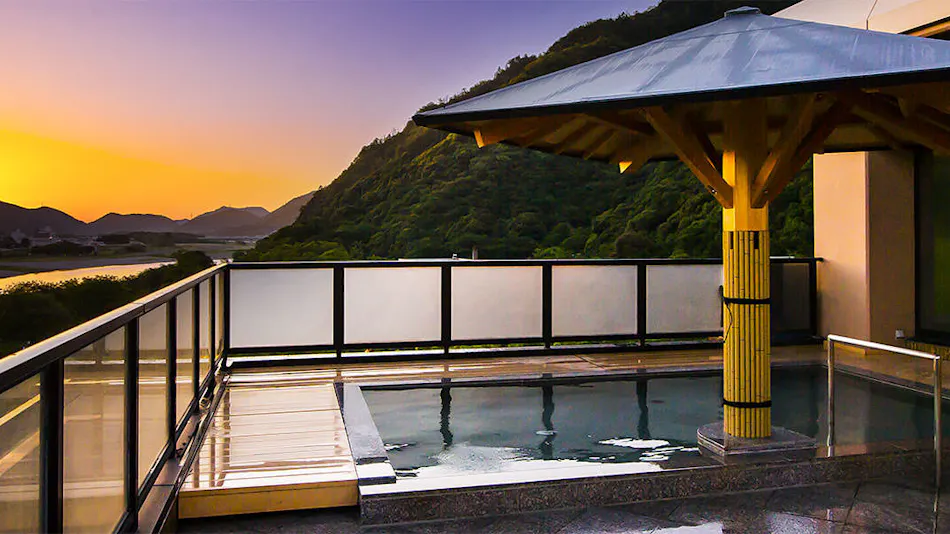 Nagaragawa Onsen Hotel Park