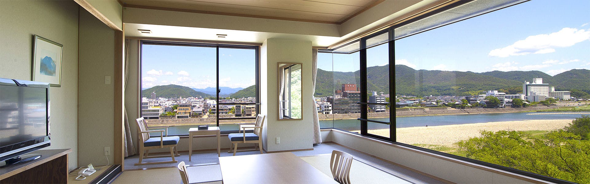 Nagaragawa Onsen Hotel Park