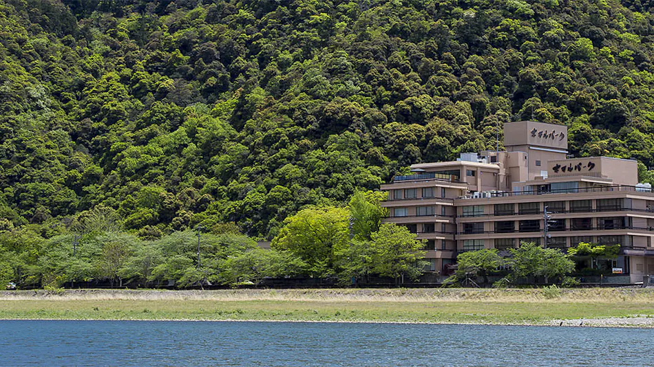 Nagaragawa Onsen Hotel Park