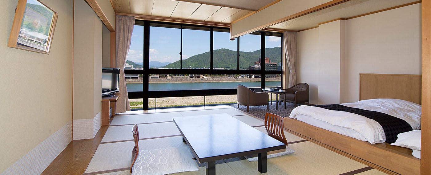 Nagaragawa Onsen Hotel Park