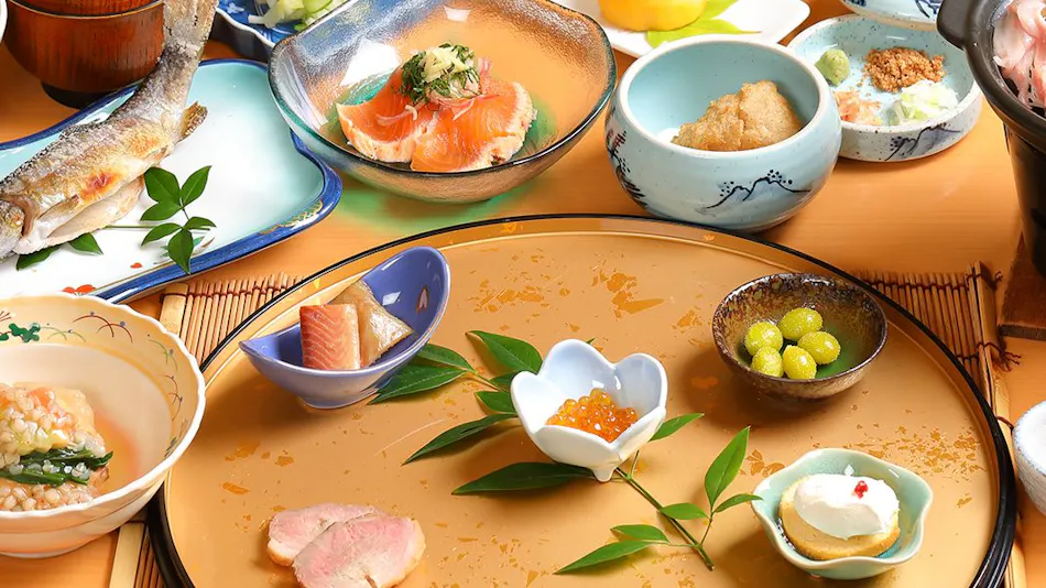 The Abode of Okinato and Ouna: Taketori Monogatari Inn