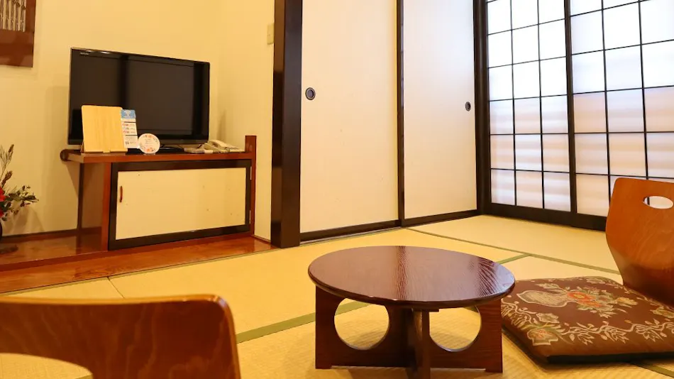 The Abode of Okinato and Ouna: Taketori Monogatari Inn