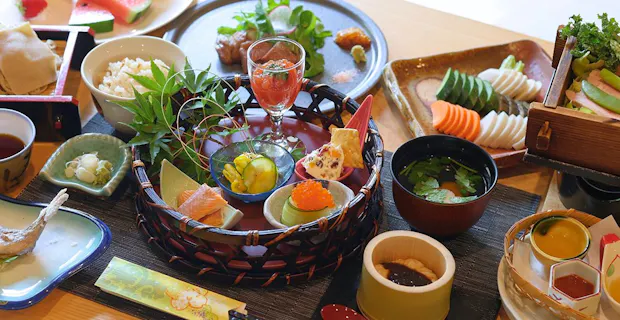 お食事