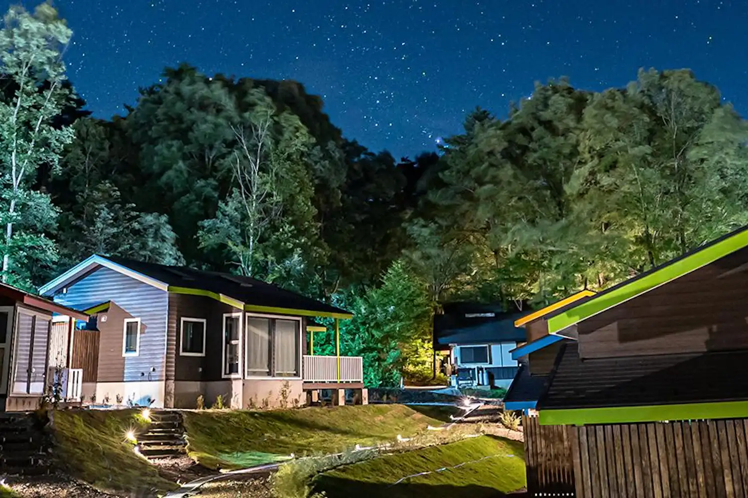 ภายนอกอาคาร