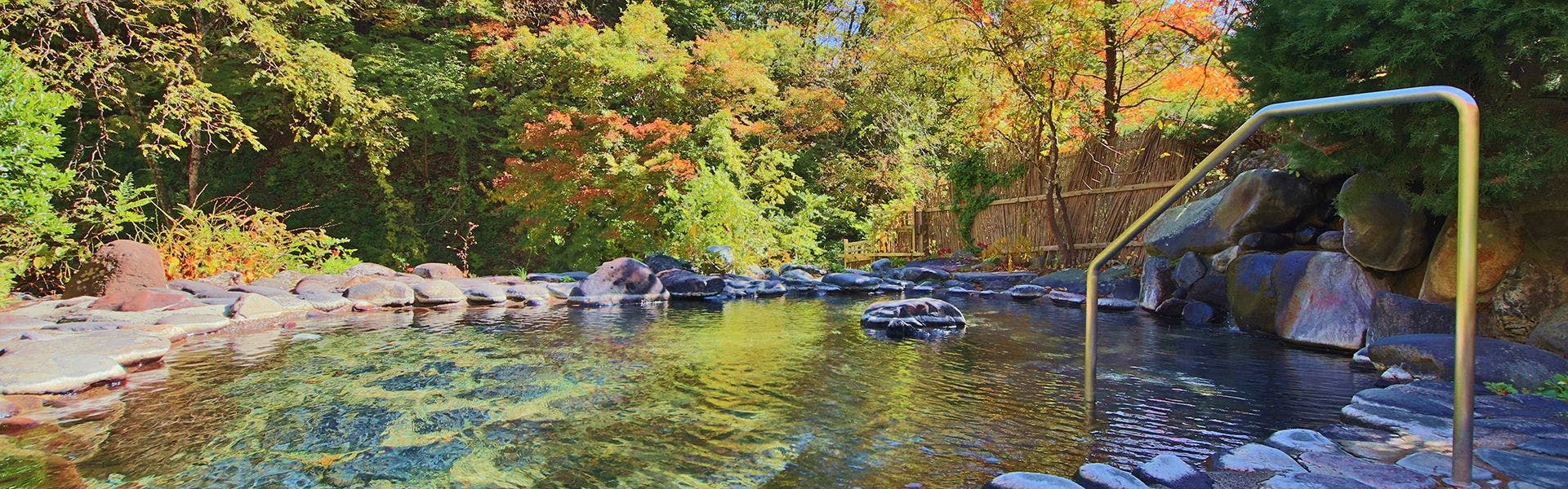 บ่อน้ำพุร้อนกลางแจ้ง